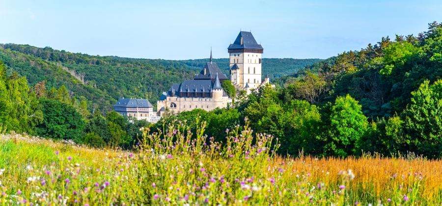 15 x nejkrásnější české hrady a zámky, které byste měli letos navštívit