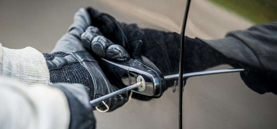 Jak zabezpečit auto proti krádeži? Chytré tipy na různá opatření