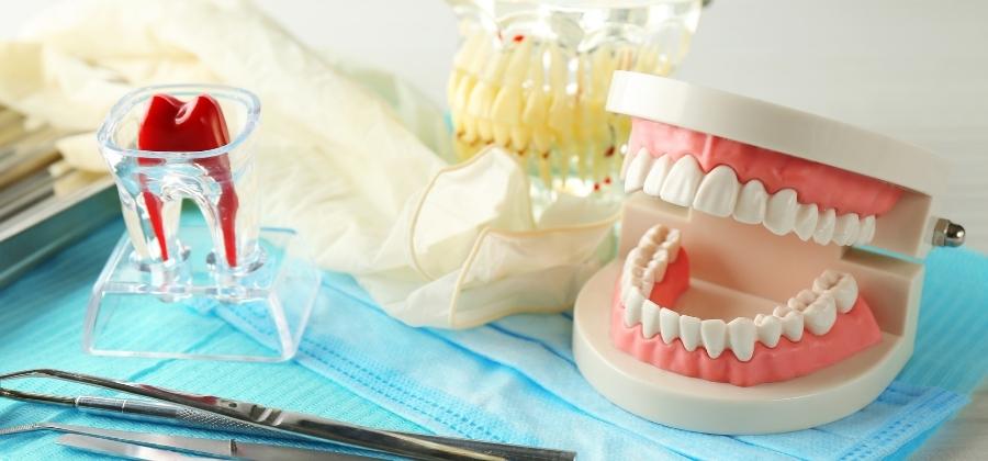 Kolik stojí nové zuby? Přispěje vám pojišťovna?