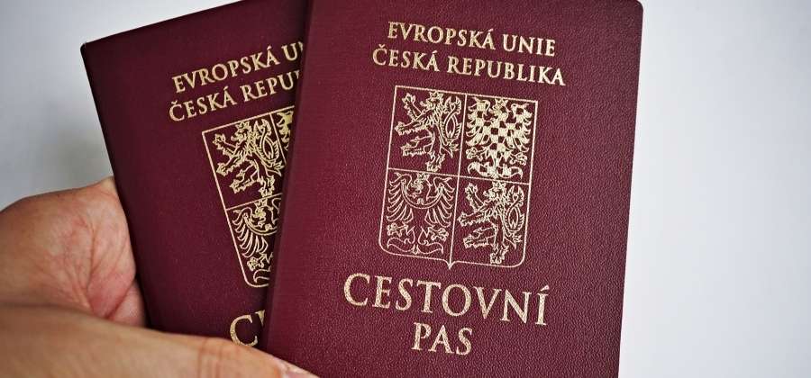 Cestovní doklady 2021: Do jaké země si vzít občanku, pas či sjednat vízum?