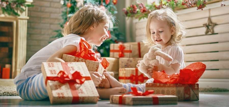 Vánoční dárky pro děti: Inspirace pro všechny věkové kategorie