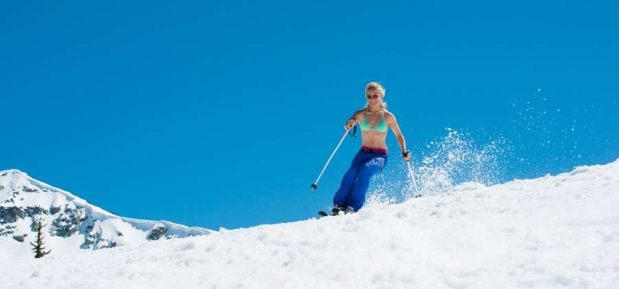 Lyžování v létě: 6 tipů na místa, kde si i v parných dnech užijete parádní lyžovačku