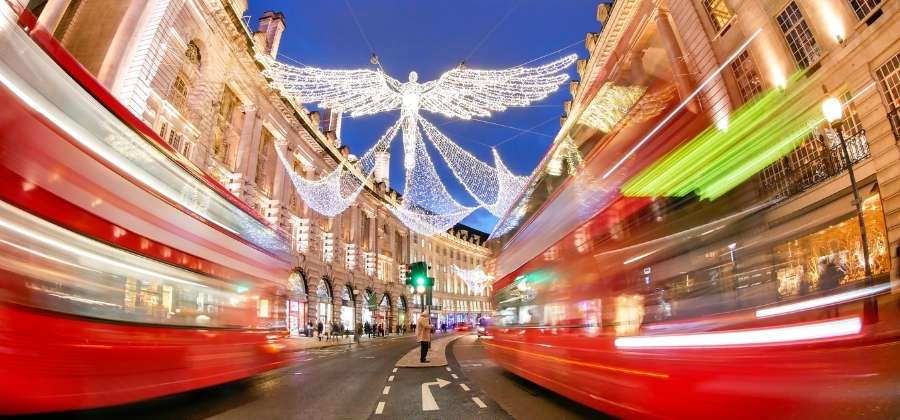 Vánoce v Anglii: Tradice, cukroví a akce, které stojí za to navštívit