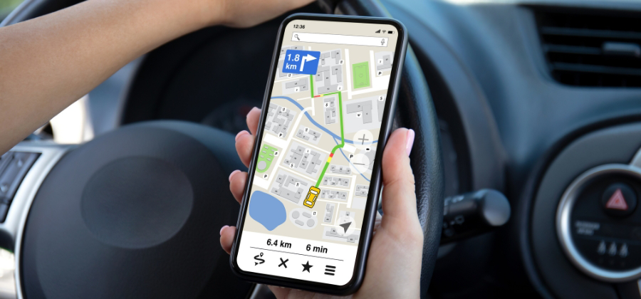 10 × nejlepší aplikace do auta – mapy, dopravní informace, parkování, hudba a další