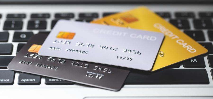 Druhy platebních karet: Jak se v nich vyznat?